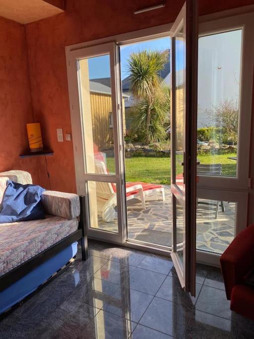 Dans Une Maison Familiale Avec Jardin A 800M De La Plage Bréville-sur-Mer Esterno foto